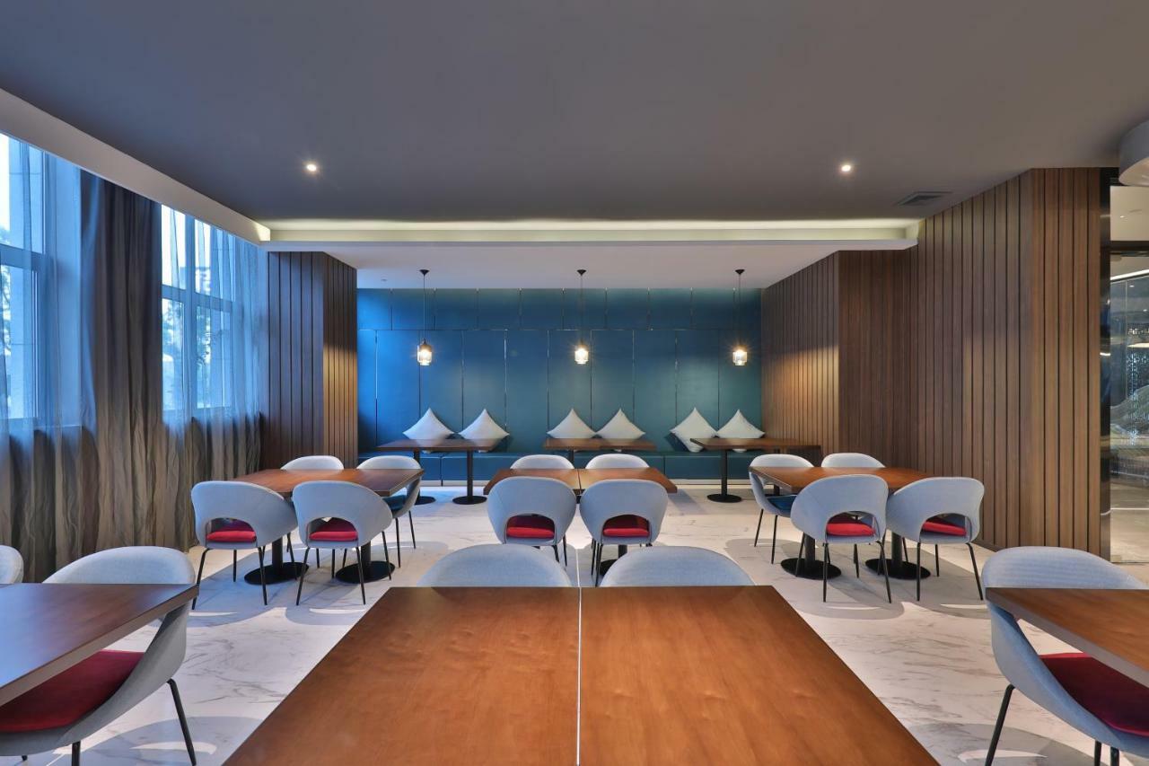 Orange Hotel Shanghai Pudong Airport Екстериор снимка