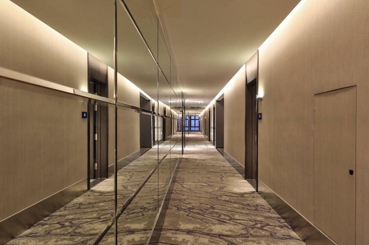 Orange Hotel Shanghai Pudong Airport Екстериор снимка
